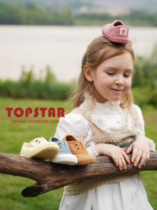 TOPSTAR Childrens Canvas Shoes Soft Bottom Toddler Sneakers Autumn 2025 Style Nursery Girls Footwear Low Cut Rubber Sole