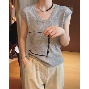 เสื้อกั๊กถักแขนกุดคอวีสีพื้นสำหรับผู้หญิงในช่วงฤดูร้อน ทรงหลวมสบายๆ แขนสั้น ปกติ แขนกุด คอวี แขนกุด แขนสั้น