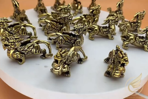 Decor Mini Móc Khóa Tỳ Hưu Tài Lộc Tượng Tỳ Hưu Phong Thủy Bằng Đồng Thau - Đồ Đồng Thuận Tâm