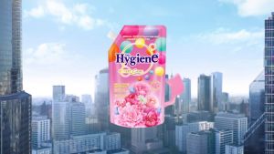 ไฮยีน เอ็กซ์เพิร์ท แคร์ ฟอร์เอเวอร์ ยัง น้ำยาปรับผ้านุ่มสูตรเข้มข้นพิเศษ ขนาด 480 มล