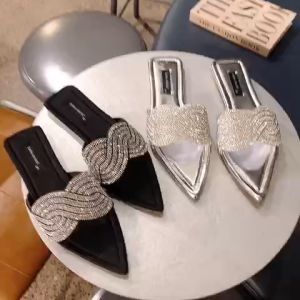 Dép lê nữ quai ngang xoàn đá mũi nhọn thời trang Dép nữ đế bệt kiểu dáng sang chảnh siêu tôn chân MT Shoes