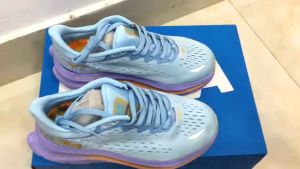HOKA - Giày chạy bộ Kawana cho cả nam nữ siêu nhẹ đế cao su non - Pb250
