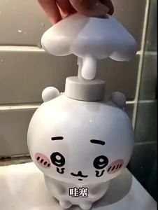 Chiikawa | New 500Ml Chiikawa Bath Bottle Cartoon Soap Liquid Distribution Bottle Kawaii Reusable High-Capacity Cute Bathroom Supplies