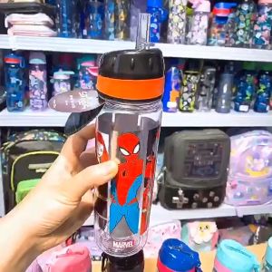 Smiggle Water Cup 650ml Straw Mens and Womens Portable Portable Water Bottles with Multiple Designs to Choose from
