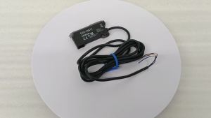 New and Original OMRON Photoelectric switch Optical fiber amplifier  E3X-NA41 E3X-NA11 2M