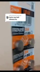 Baterai Kancing Original Maxell LR44 Alkaline Battery Calculator 1.5V