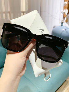 Ultra-Light Polarized Sunglasses for Driving Men Women Sunscreen Fashionable Elegant Retro Style TR90 Frame UV Protection