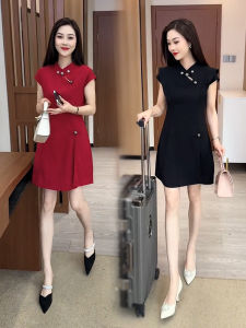 ชุดเดรสจีนสั้นทรงเอเอวสูงสไตล์เกาหลี แขนสั้น คอตั้ง สีพื้น ชุดสองชิ้น ฤดูร้อน 2024 แฟชั่นสำหรับผู้หญิง