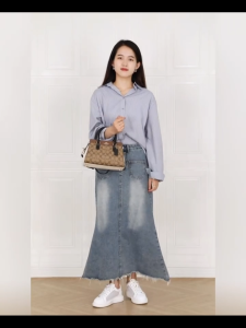 Original New Womens Mini Concubine Bag Cross Shoulder Single Shoulder Handbag Splicing Fragrant Cloth as a Gift for Girlfriend CH174 size: 26*17*11cm