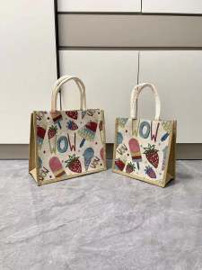 Large Capacity Canvas Tote Bag Womens Handbag Commuter Tot Bag Korean Style Printed Polyester Lining Magnetic Buckle Closure