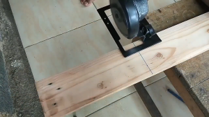 Dudukan Bracket Circular Saw Mesin Stand Gerinda Tangan