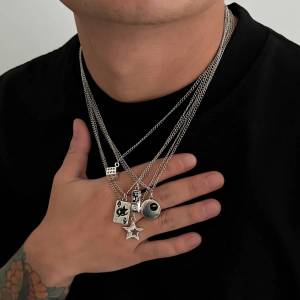 Salircon 5 Pcs/Set Creative Irregular Pentagram Dice Playing Cards Metal Pendant Necklace For Men Hip Hop Trend Party Jewelry