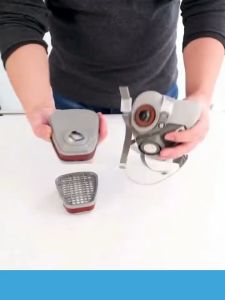 💯มองหาต้นฉบับ💯หน้ากากกันเคมี ไม่ระคายผิวหนังเวลาสวมใส่ สายปรับระดับได้ หายใจได้คล่อง หน้ากากกันแก๊ส กันฝุ่น ปิดผนึกระบายอากาศ หน้ากากพ่นสี หน้ากากพ่นยา หน้ากากป้องกันสารเคมี หน้ากากป้องกันแก๊สพิษ หน้ากากป้องกันแก๊สพิษ หน้ากากฉีดยา หน้ากากกันสารเคมี