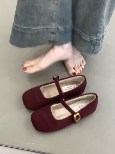 COD Giày Hạt Đậu Tiên Nữ Dịu Dàng Thời Trang Thu Đông Mẫu Mới Cho Nữ Giày Một Lớp Miệng Nông Đế Mềm Đẹp Khí Chất CNN