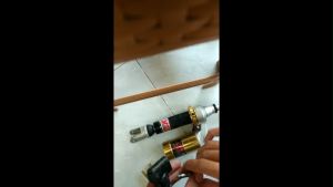 Alat isi angin jarum untuk suspensi injection adalah alat yang sangat berguna bagi para mekanik atau penggemar otomotif