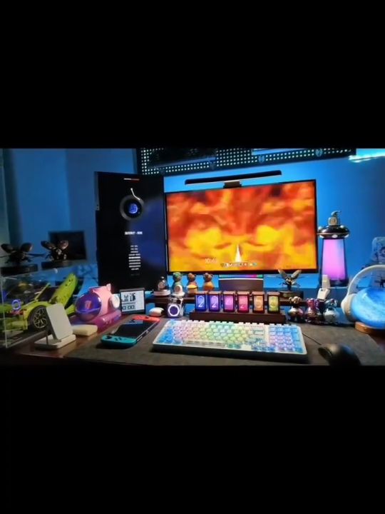 Monitor 24 inch 4K UHD 1ms Gaming Builtin Speakers Curved/Flat Options