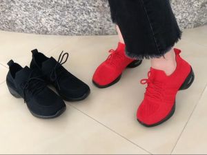 Sepatu Dance Wanita Sepatu Olahraga Wanita Untuk Yoga Breathable Anti Selip