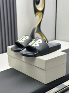 2025 Summer New Casual Letter Slippers Home Anti-slip Couple Beachwear Men Women Home Slippers Comfortable Flat Heel TPU Sole