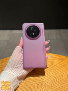 Vỏ Bảo Vệ Mỏng Bán Trong Suốt Màu Đục Hai Trục cho HONOR Magic V5 với Thiết Kế Mỏng Toàn Diện Có Từ Tính