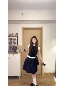 Womens High-Waist A-line Pleated Short Korean Elastic Loose Silm Skirt