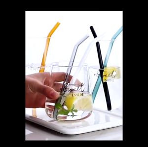【Original+24hours delivery】6PCS Clear Glass Straws Reusable with Cleaning Brush Dishwasher Safe Glass Texture Suitable for Cocktails Coffee Juices