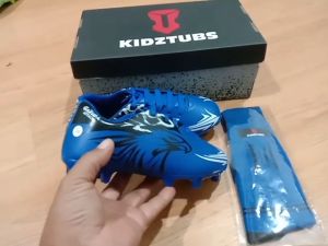 Paket Komplit Sepatu Bola Anak Usia 6-10 Tahun