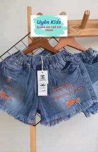 Quần short jean bé gái rách chỉ màu sành điệu