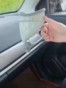 [HCM]Dụng Cụ Hỗ Trợ Đi Tiểu Trên Xe Ô Tô Cho Mọi Lứa Tuổi - Phễu Đi Tiểu Trên Xe Ô Tô