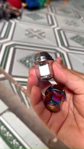 20 con ốc 19 lốp ốc 19 xe Ford Focus Ford Fiesta cherverlet ford ranger ô tô ốc ô tô Ốc bánh xe ốc bắt lốp chỉ 17k/con