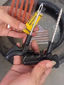 ชุดปะยาง ปะยางฉุกเฉิน เข็มปะยาง ชุดเข็มปะยาง ชุดซ่อมยางรถยนต์ชุดปะยางรถยนต์