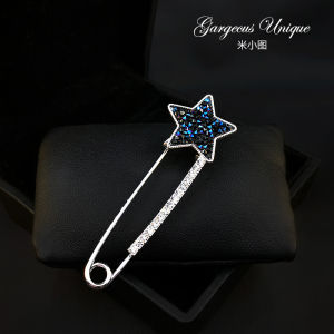 Elegant Vintage Star Brooch Pin Large Fashionable Sweater Coat Accessory Blue Diamond Star Shirt Jacket Pin Stylish Simple Design