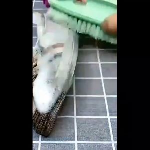 Reviln โฟมทำความสะอาดรองเท้า ขนาด 260ml   น้ำยาทำความสะอาดรองเท้าผ้าใบ  260ml Shoes Cleaner