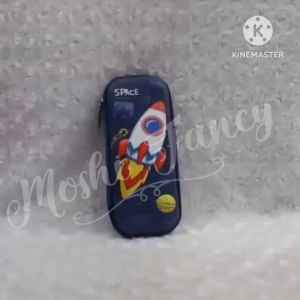 Tempat Pensil Roket / Tempat Alat Tulis Model Smiggle Anak Laki-Laki Astronot / Pencil Case Boy / Kotak Pensil Anak Laki Motif Planet Roket