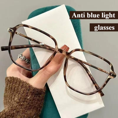 Retro High-definition Anti Blue Light Glasses for Women, Fashionable Large Frame Glasses, Ultra Ligh