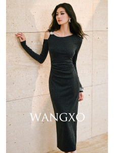 WANGXO | Đầm Ôm Phối Kim Loại Bóng Màu Bạc