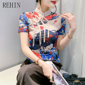 REHIN เสื้อยืดพิมพ์ลายแขนสั้นคอตั้งมีกระดุมปกเสื้อสวยย้อนยุค