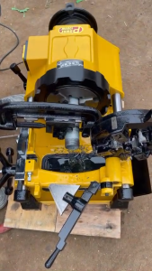 Máy Tiện Ren Ống Nội Địa Trung Quốc