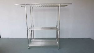 ราวตากผ้าพับได้สแตนเลส ปรับระดับ 3 แถว 2 ชั้น มีล้อหมุนได้ แข็งแรง ล้อรับน้ำหนักได้ดีเข็นลื่น ล้อล็อคได้ มีให้เลือกขนาดใหญ่ และเล็กตามพื้นที่ใช้สอย