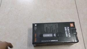 Mic Karaoke Có Dây JBL VM-70S . Micro Karaoke JBL VM-70S Kiểu Dáng Chắc Chắn Cầm Đầm Tay Độ Bền Cao. Bảo Hành 3 Tháng.