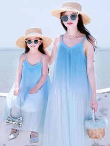 Dopamine Summer Beach Family Matching Dresses Womens Sleeveless Gown Childrens Clothing Cotton Blend Casual Style