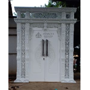 Pintu Gebyok Ukir Jepara 2.10 Meter: Desain & Fungsi