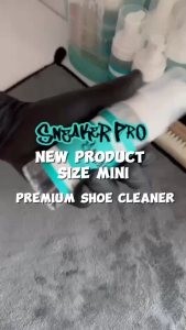 Sneaker Pro : Premium shoe cleaner ขวดเล็ก ขนาดพกพา 150 มล. (น้ำยาทำความสะอาดรองเท้าสูตรพรีเมี่ยม)
