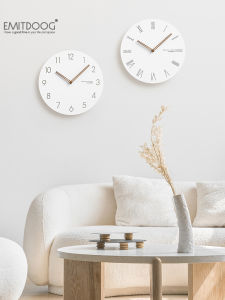 นาฬิกาตั้งโต๊ะแบบโมเดิร์นเรียบง่ายแบบยุโรปเหนือ นาฬิกาติดผนังแบบเงียบสำหรับห้องนอนและห้องนั่งเล่น EMITDOOG วัสดุไม้