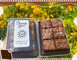 บราวนี่ (10 กล่อง) หนึบหนับ หน้าฟิล์ม ช็อคเข้มข้น หวานน้อย อร่อยมาก