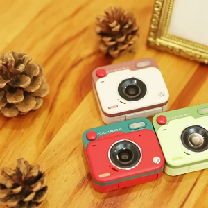 New HD CCD Retro Mini Compact Digital Camera Outdoor Photography Travel Photography Video Camera Kids Birthday Gift