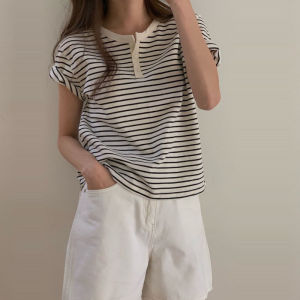 Retro American Black White Stripes Short Sleeve T Shirt Women Summer 2026 New Design Sensation Niche Inner Wear Short Top