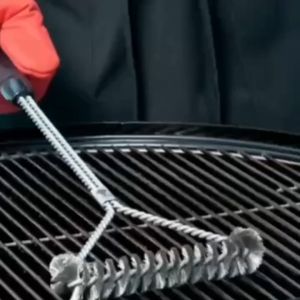 แปรงขัดถ่านบาร์บีคิวแบบมืออาชีพ หัวแปรงสามเหลี่ยม 360 องศา สำหรับทำความสะอาดและเคลือบขอบถังคุณภาพสูง ME0042