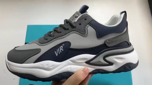 Mens platform casual athletic shoes non-slip wear-resistant soft sole height-increasing chunky sneakers