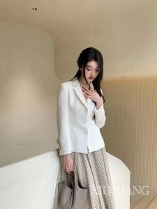 เสื้อสูทผู้หญิงทรงเข้ารูปสไตล์ใหม่ปี 2024 ทรงเข้ารูปเอวสั้นแขนยาวสีพื้น เสื้อคลุมกันหนาวแบบมีฮู้ด