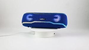 Loa Không Dây Stereo HD WISETIGER F10C Màu Xanh Dương Chống Nước IPX7 Tích Hợp Đèn Nháy EQ Thời Gian Chơi Nhạc Lên Đến 24 Giờ Loa Di Động